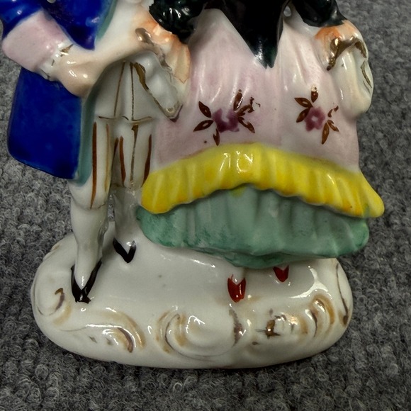 Vintage Victorian Couple Figurine Porcelain Made in Japan Home Decor - Picture 6 of 8